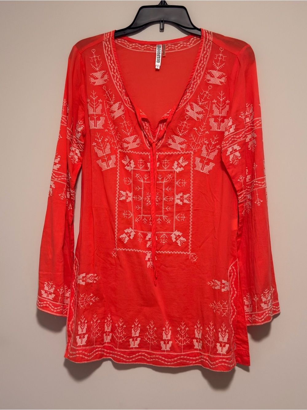 Monoreno Peach V-Neck Embroidered Long-Sleeve Tunic